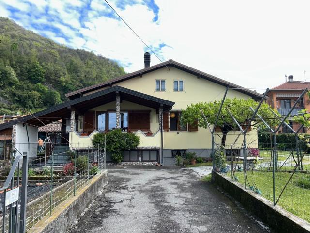 Casa in vendita a Comunità Montana Valli del Verbano, Cuveglio