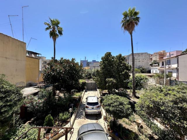 Casa in vendita a Grottasanta, Siracusa