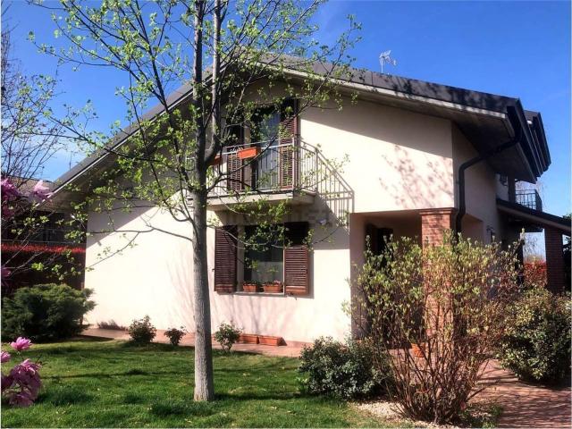 Casa in vendita a Pombio, Voghera