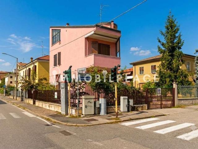 Casa in vendita a Sud, Brenzone