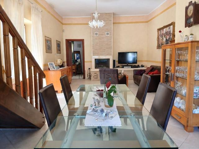Casa in vendita a Petignano, Orte