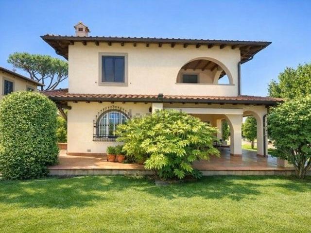 Casa in vendita a Vittoria Apuana, Forte Dei Marmi