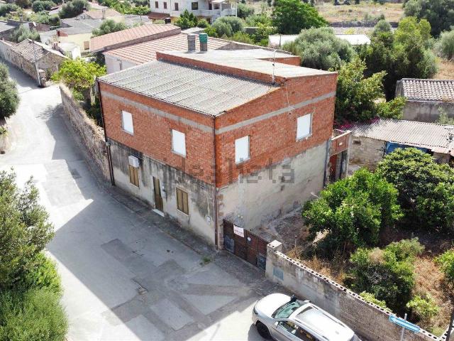 Casa in vendita a Giba, Sardigna/Sardegna