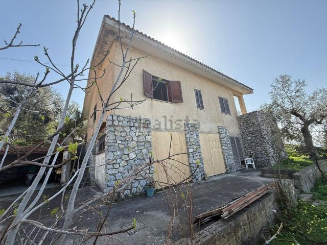 Casa in vendita a Calabria, Cosenza