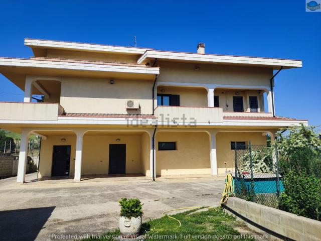 Casa in vendita a Collecorvino, Abruzzo