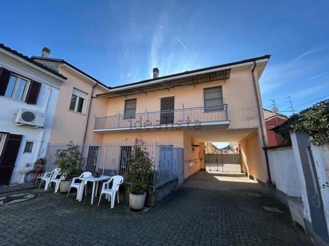 Casa in vendita a Valle Lomellina, Lombardia