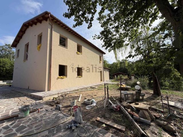 Casa in vendita a Marche, Macerata