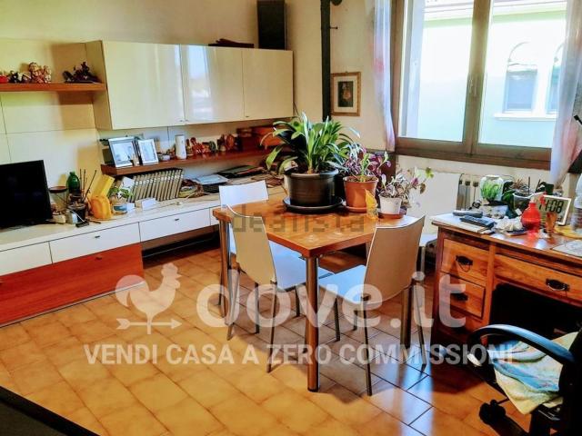 Casa in vendita a Ferrara, Reggio Emilia