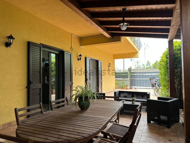 Casa in vendita a Marina di Torrenova, Torrenova