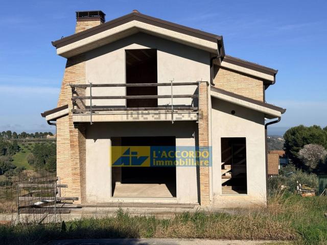 Casa in vendita a Chieti, Abruzzo