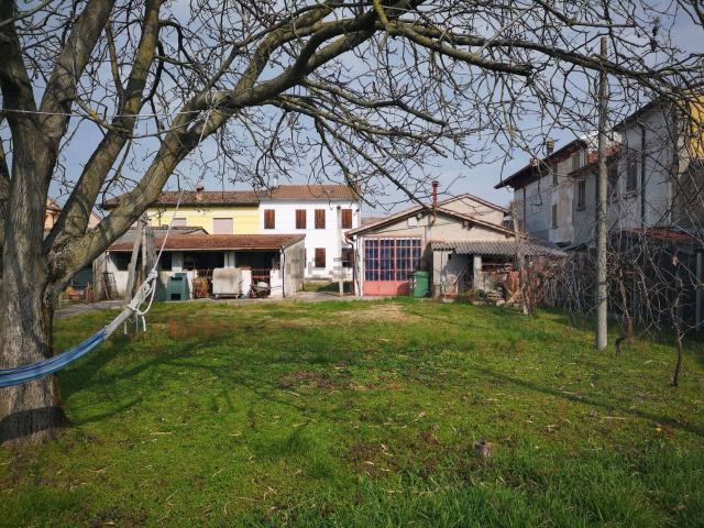 Casa in vendita a Gorgo, San Benedetto Po