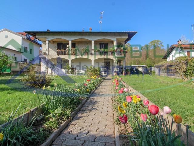 Casa in vendita a Arsago Seprio, Lombardia