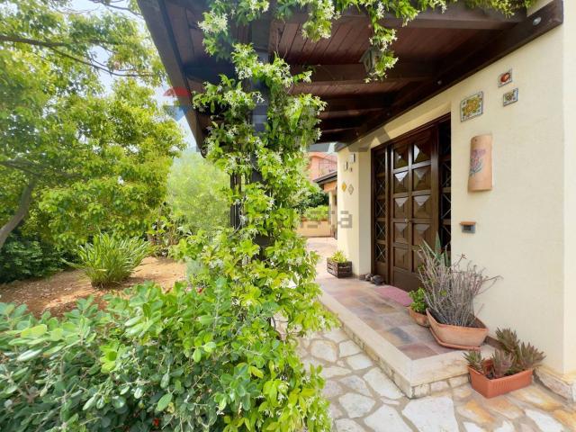 Casa in vendita a Piraineto, Carini