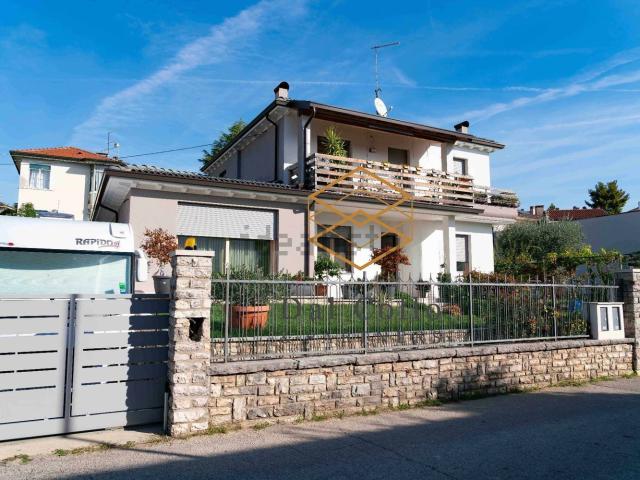 Casa in vendita a Magrè, Schio