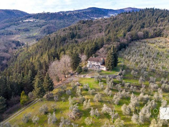 Casa in vendita a Carmignano, Toscana