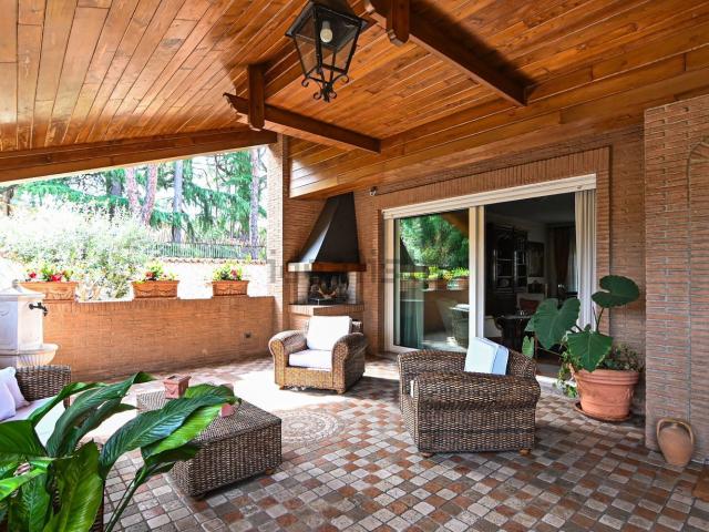 Casa in vendita a Appio-Pignatelli, Montecompatri