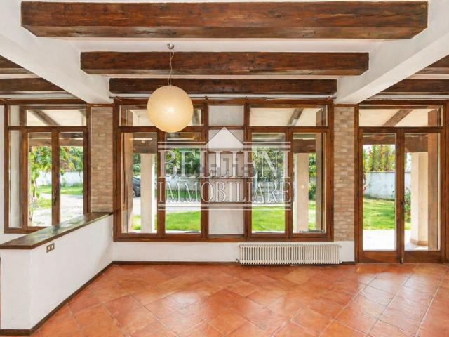 Casa in vendita a Vicenza, Veneto