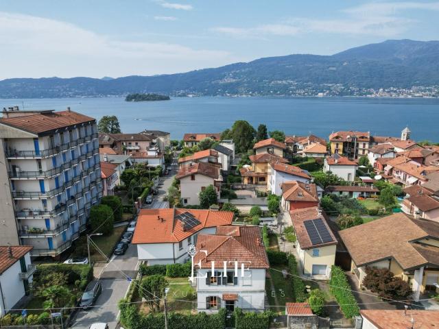 Casa in vendita a Suna, Verbania