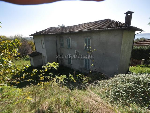 Casa in vendita a Unione dei comuni del Medio Verbano, Leggiuno