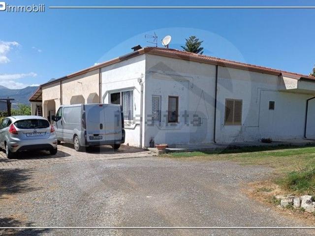 Casa in vendita a Calabria, Cosenza