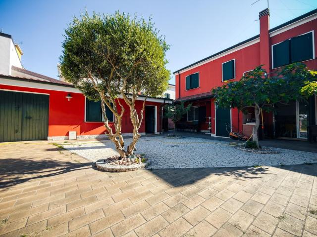 Casa in vendita a Comacchio, Reggio Emilia