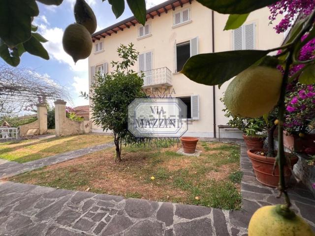 Casa in vendita a Tonfano, Toscana