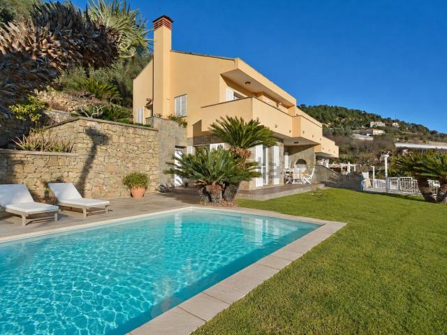 Casa in vendita a San Lorenzo, Ventimiglia