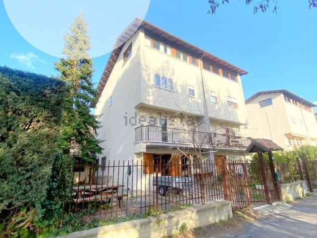 Casa in vendita a Borgo Rivera, Tornimparte