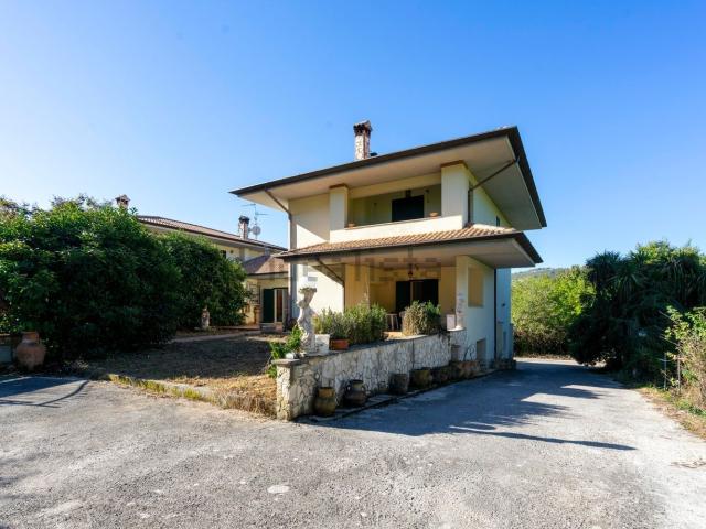 Casa in vendita a Sezze, Latina