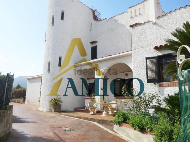 Casa in vendita a Carini, Sicilia