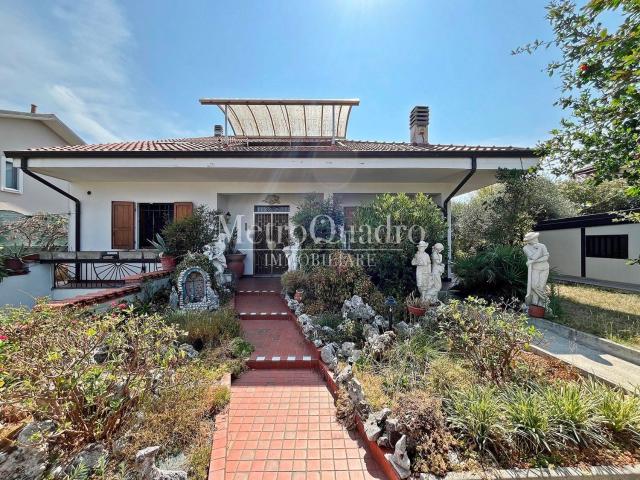 Casa in vendita a Busnago, Lombardia