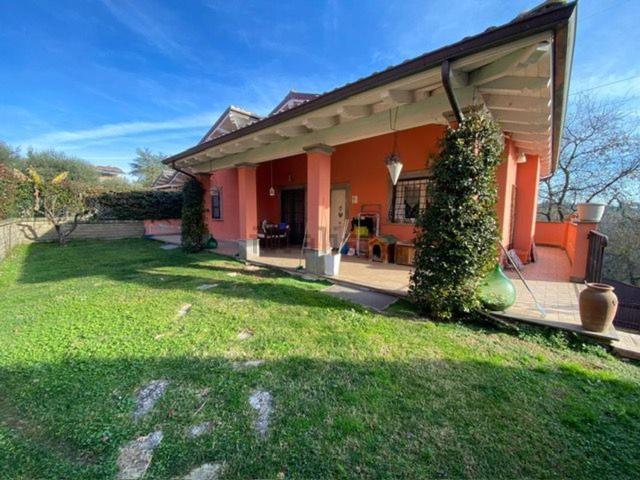 Casa in vendita a Colle delle Rose, Roma Capitale