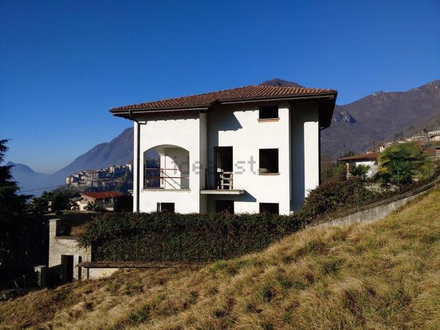 Casa in vendita a Loggio, Valsolda