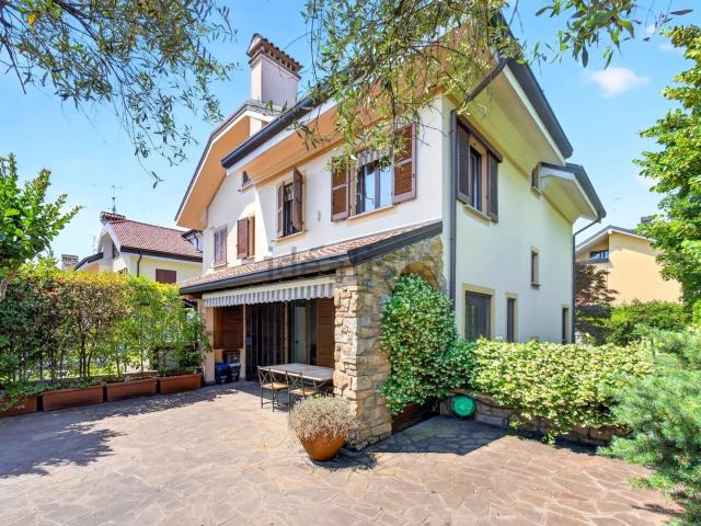 Casa in vendita a Sant'Anna, Arese