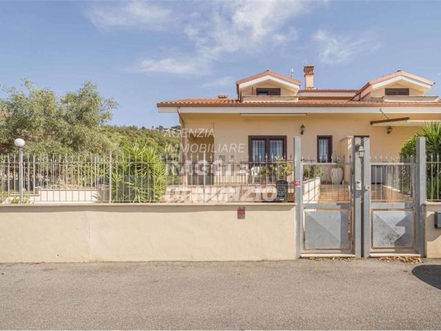 Casa in vendita a Roma Capitale, Lazio