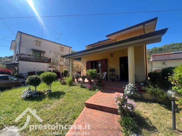 Casa in vendita a Massarosa, Toscana