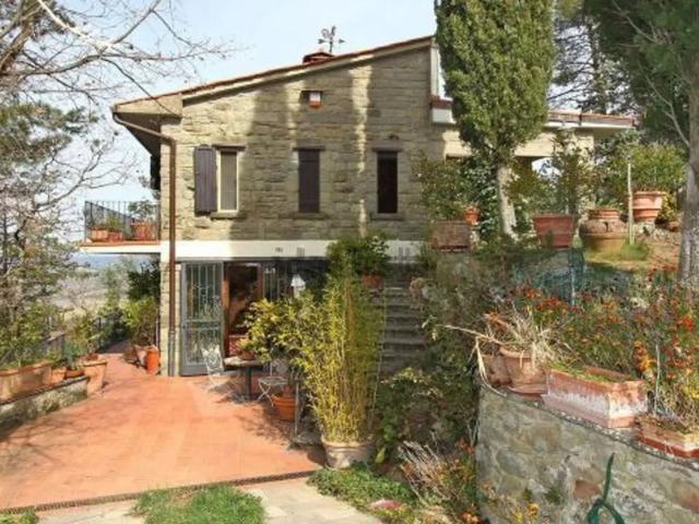 Casa in vendita a Unione di Comuni Valdarno e Valdisieve, Pelago