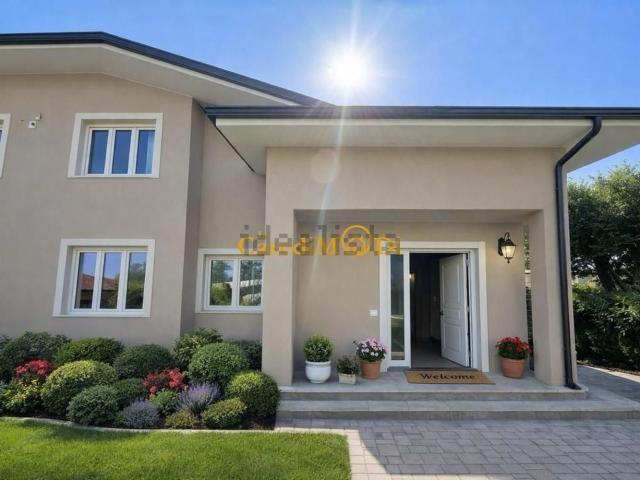 Casa in vendita a Tonfano, Toscana