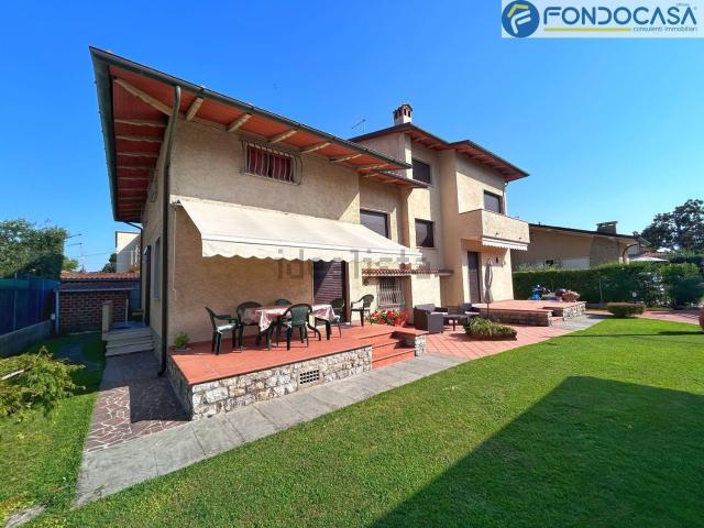 Casa in vendita a Tonfano, Toscana