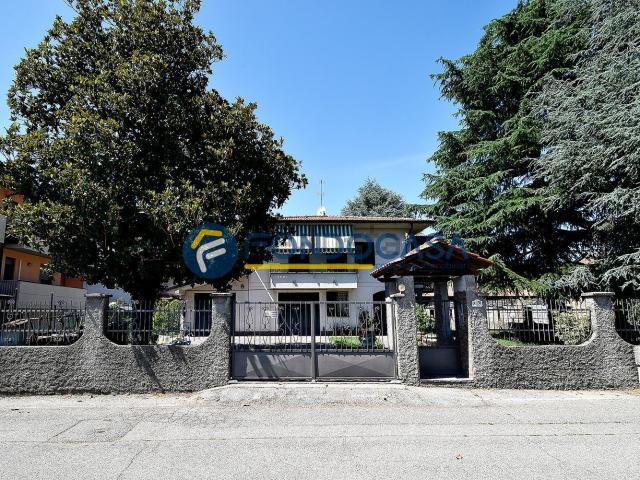 Casa in vendita a Corte Palasio, Lombardia