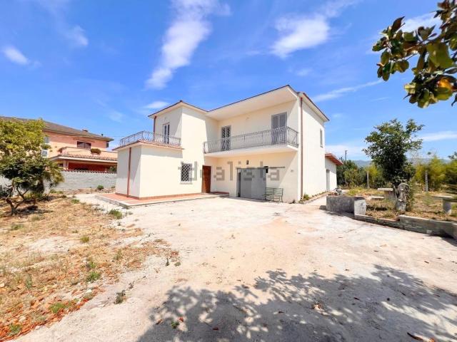 Casa in vendita a Roma Capitale, Lazio