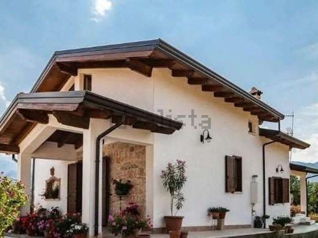 Casa in vendita a Gallinaro, Frosinone