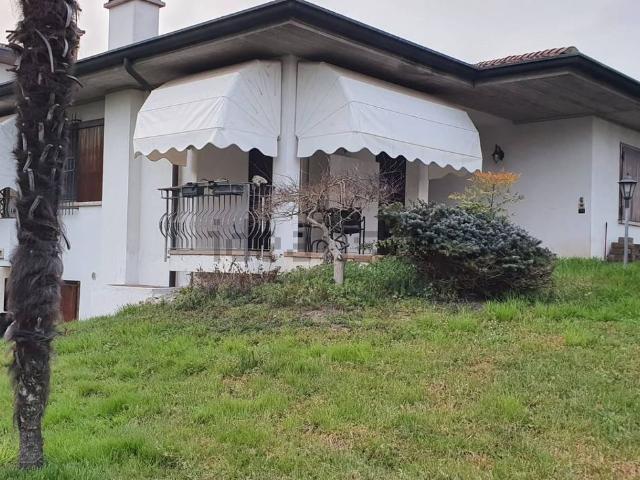 Casa in vendita a Bolzano Vicentino, Veneto