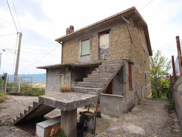Casa in vendita a Cantalice, Lazio