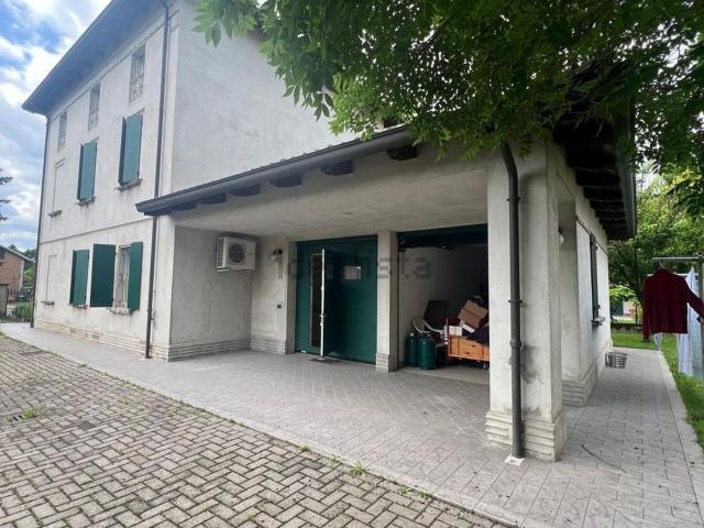 Casa in vendita a Val d’Enza, Re