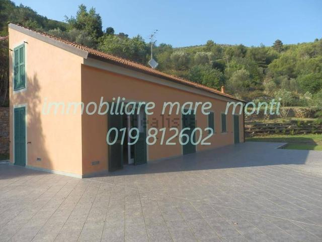 Casa in vendita a Spotorno, Liguria