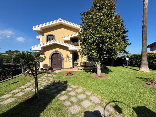 Casa in vendita a Ragala, Nicolosi