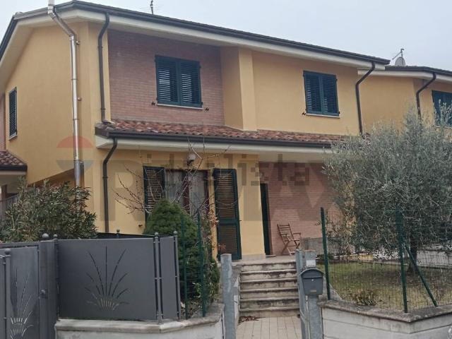 Casa in vendita a Sant'Ippolito, Gualdo Tadino