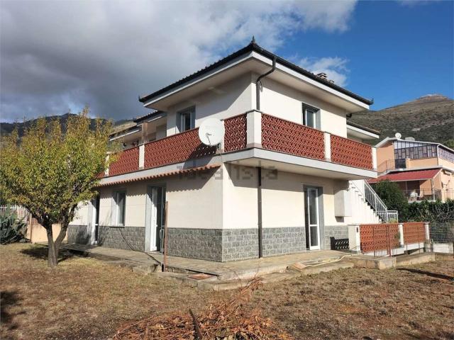 Casa in vendita a Ceriale, Liguria