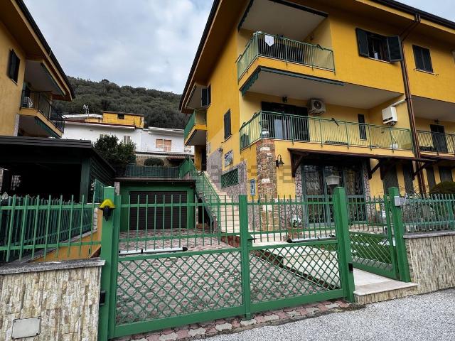Casa in vendita a Roccarainola, Campania
